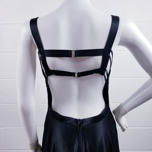 B Smart Black Satin Gown Formal Dress Prom Homecoming Open Back Front Slit Sz 9 - Picture 7 of 15